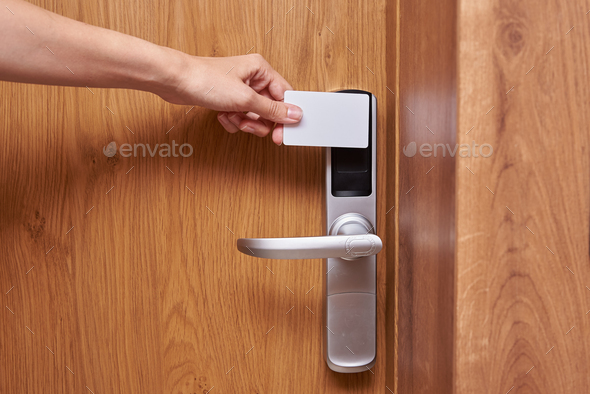 How to open a key card shop door